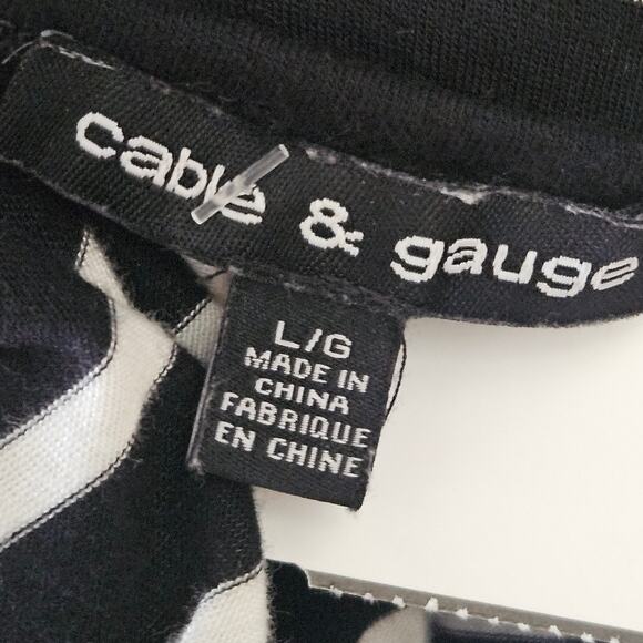 Black and White Striped Short Sleeve Tee Size Large - Picture 3 of 3